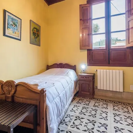 Semesterbostad Casa Rural El Nogal *