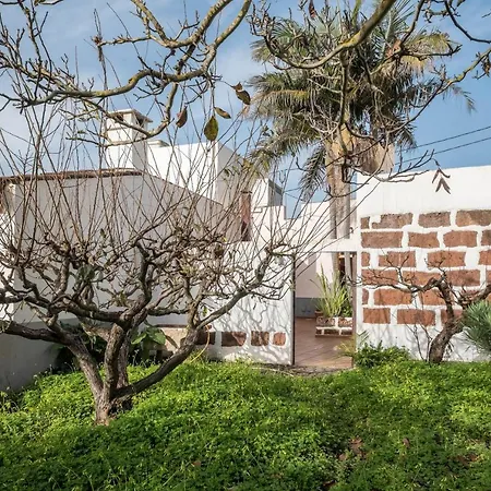 Semesterbostad Casa Rural El Nogal *